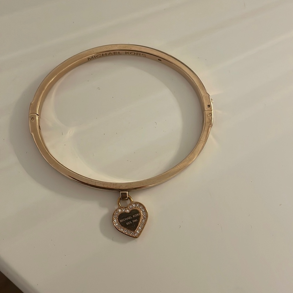 AUTHENTIC MICHEAL KORS rose gold bracelet